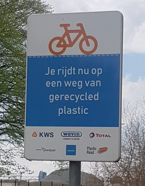 Motie fietspaden van gerecycled plastic